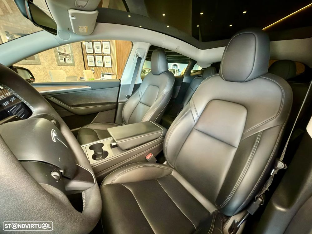 Tesla Model Y Performance Tração Integral - 11