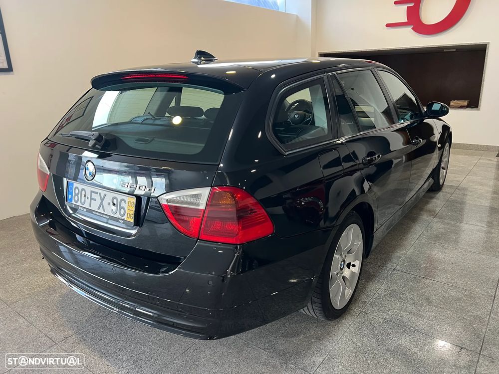 BMW 320 d Touring Dynamic - 7