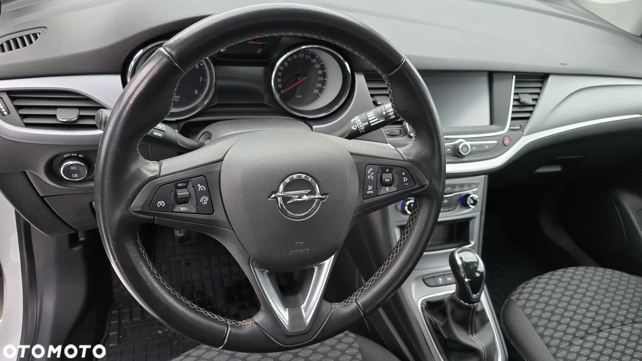 Opel Astra V 1.4 T Dynamic - 9