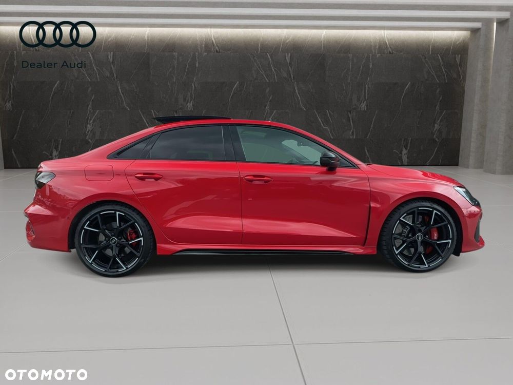 Audi RS3 Limousine - 7