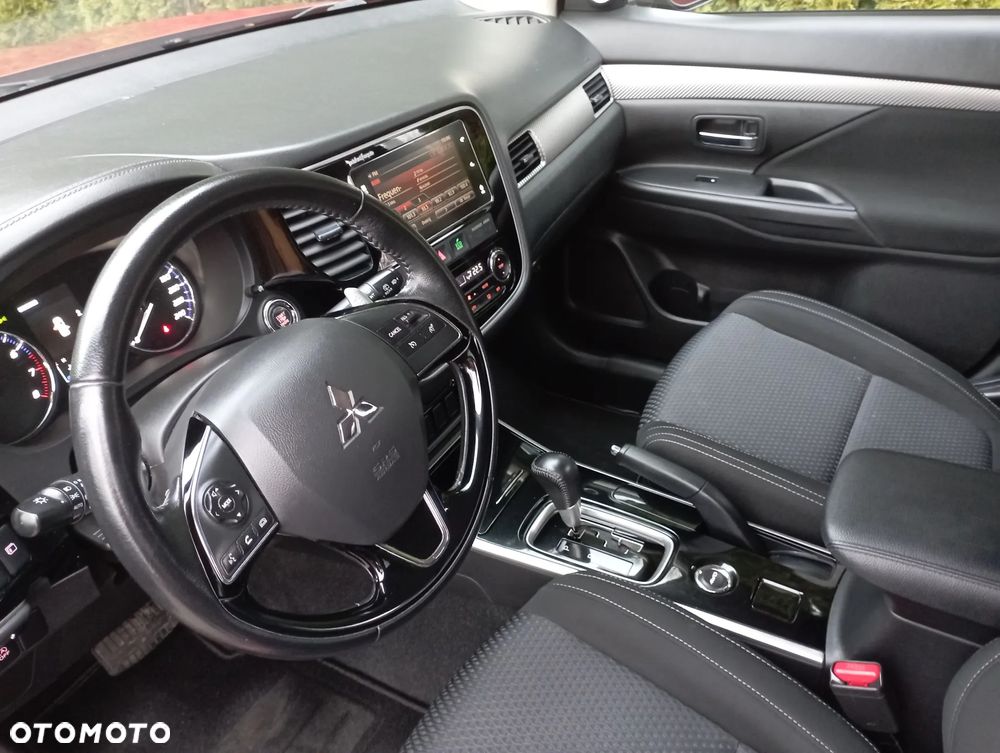 Mitsubishi Outlander 2.0 Intense + SDA 4WD CVT - 3