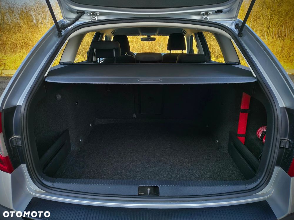 Skoda Octavia 2.0 TDI SCR Ambition - 21