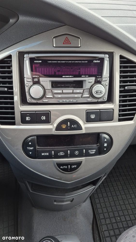 Kia Carens 2.0 CRDi EX - 12