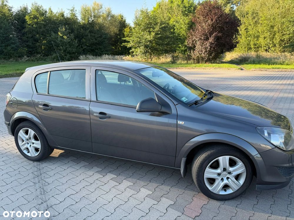 Opel Astra 1.6 Sport - 4