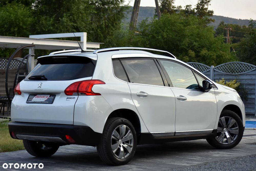 Peugeot 2008 BlueHDi 100 STOP & START Style - 19