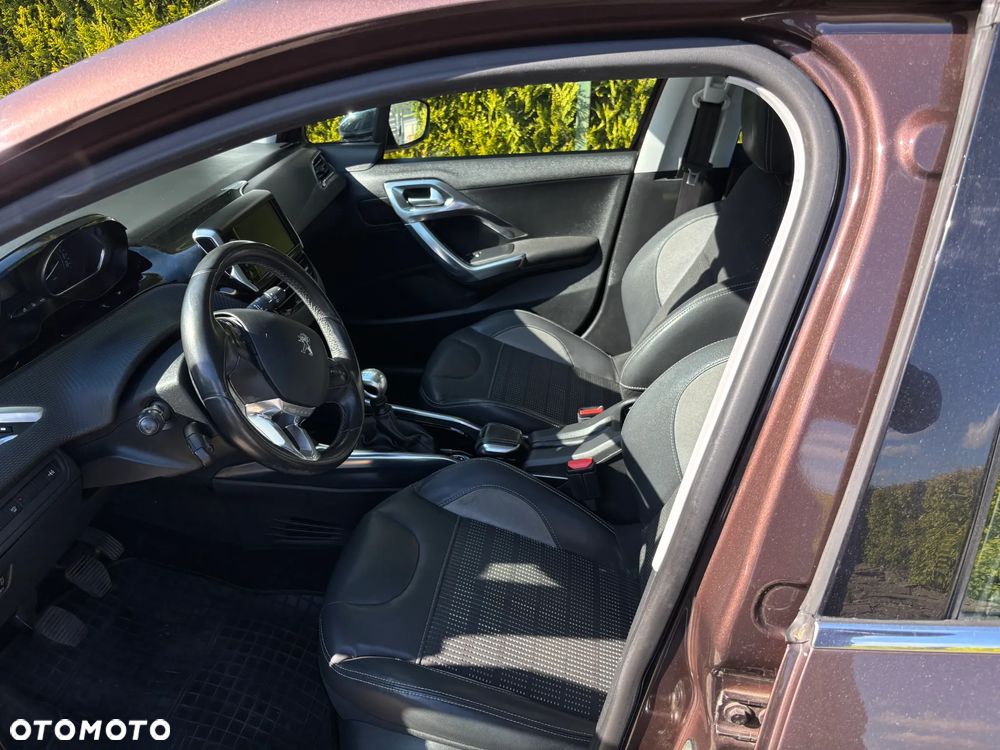 Peugeot 2008 1.6 e-HDi Allure S&S - 8