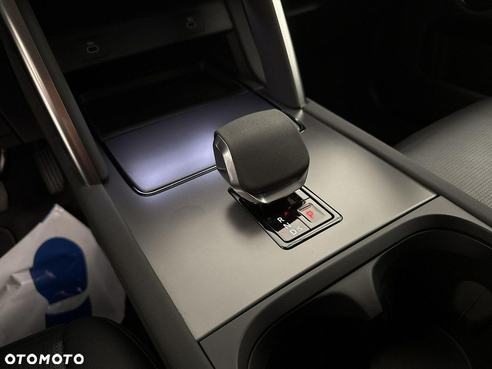 Land Rover Discovery Sport - 17