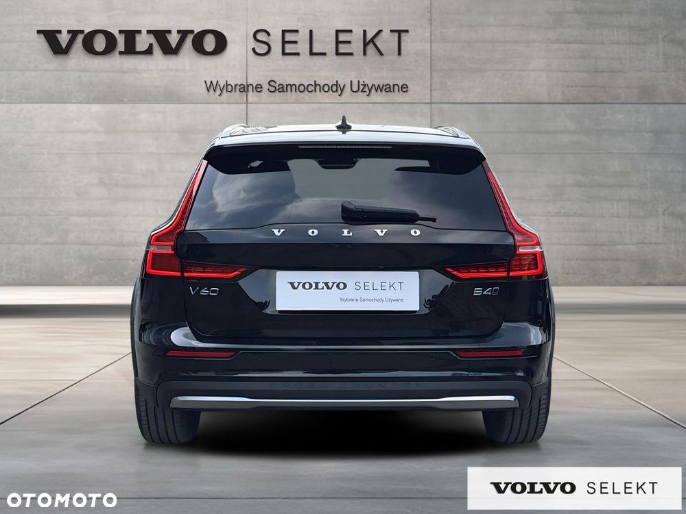 Volvo V60 Cross Country - 6