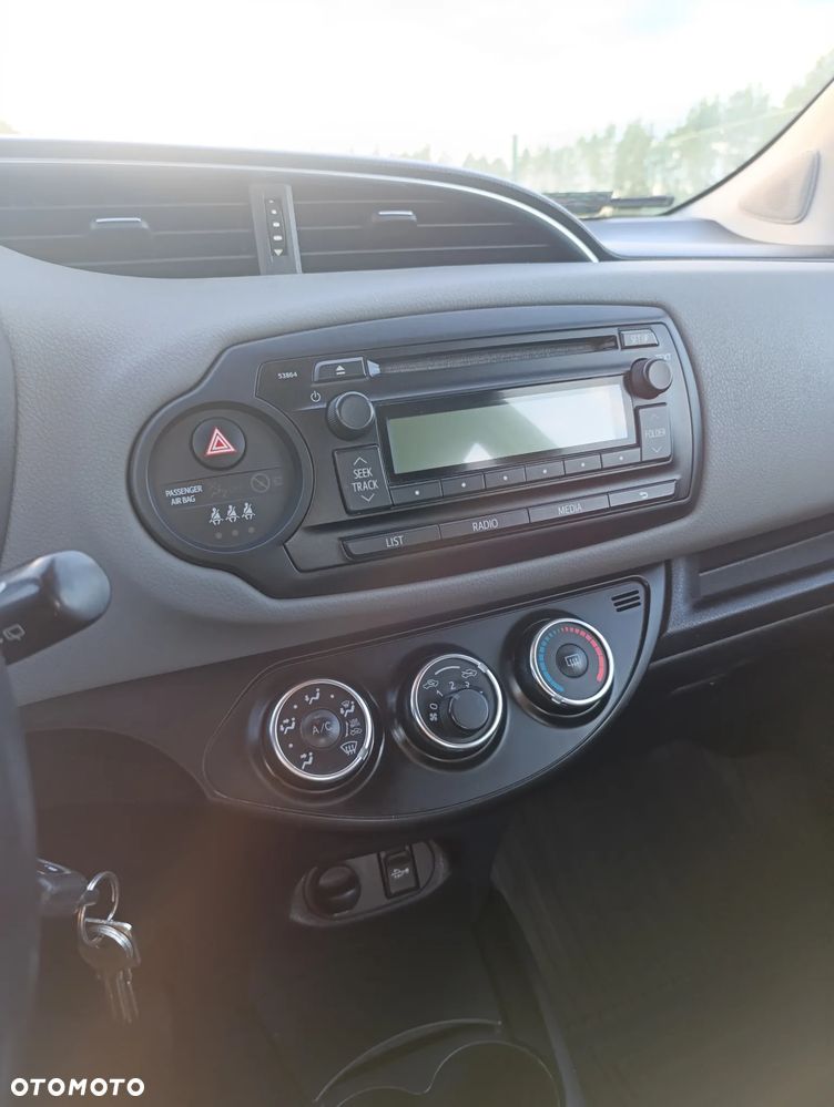 Toyota Yaris 1.0 Active EU6 - 14