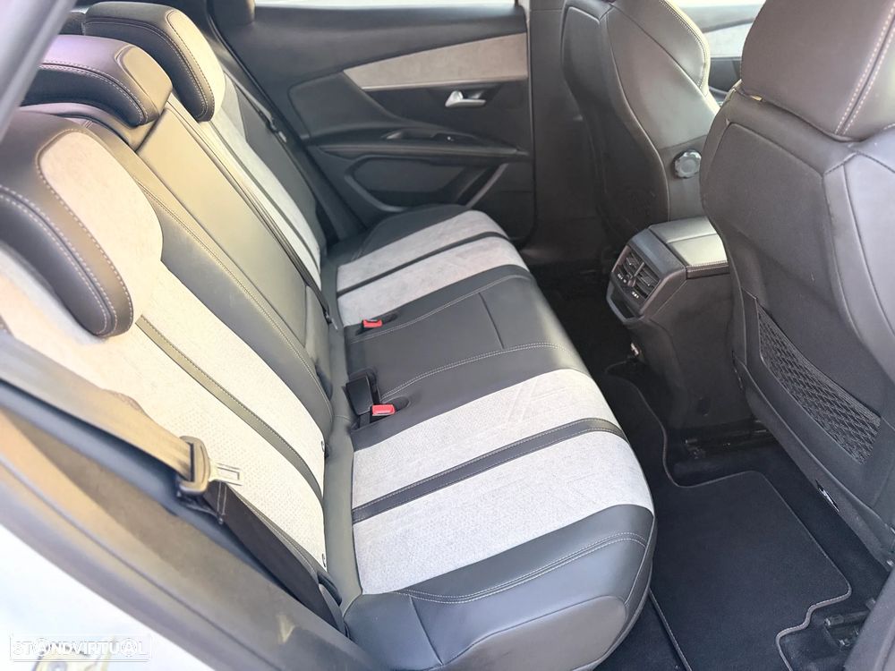 Peugeot 3008 1.6 Hybrid GT Pack e-EAT8 - 11