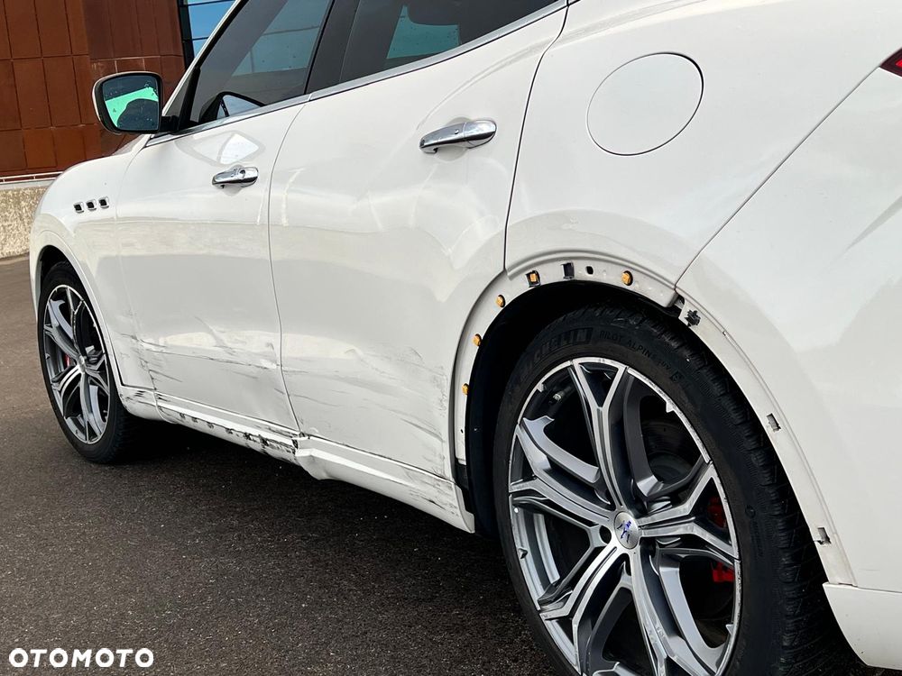 Maserati Levante S - 10