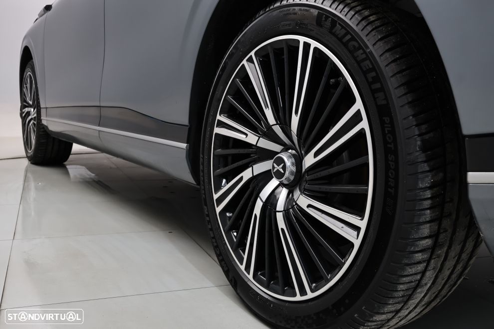 Xpeng G9 93.1 kWh Long Range+Gancho de Reboque - 14