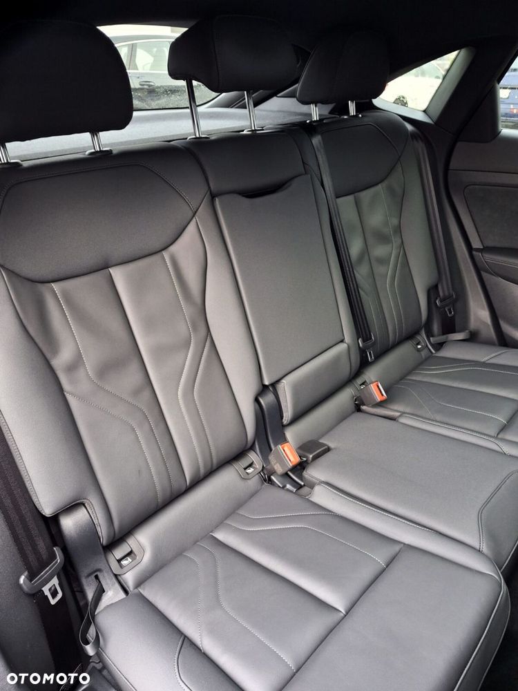 Audi Q3 Sportback - 17