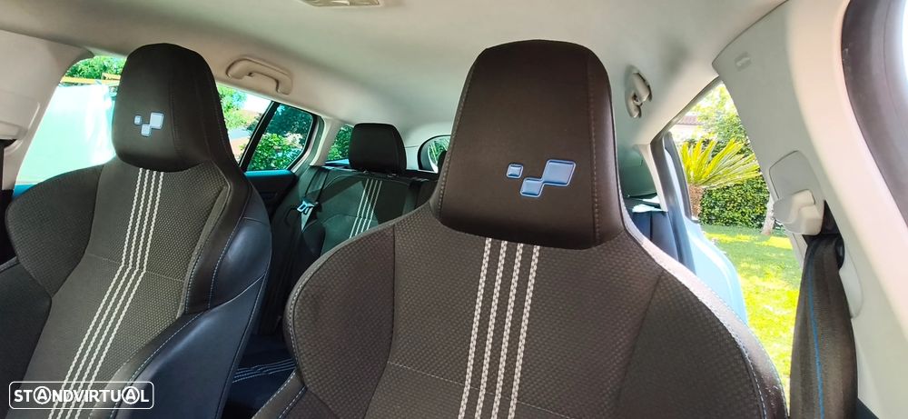 Renault Mégane Sport Tourer 1.5 dCi GT Line EDC - 14