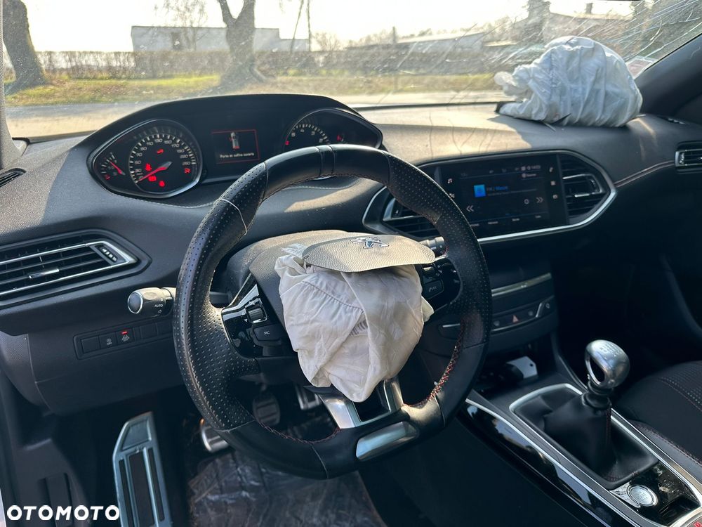 Peugeot 308 1.2 PureTech GPF GT Pack S&S - 11