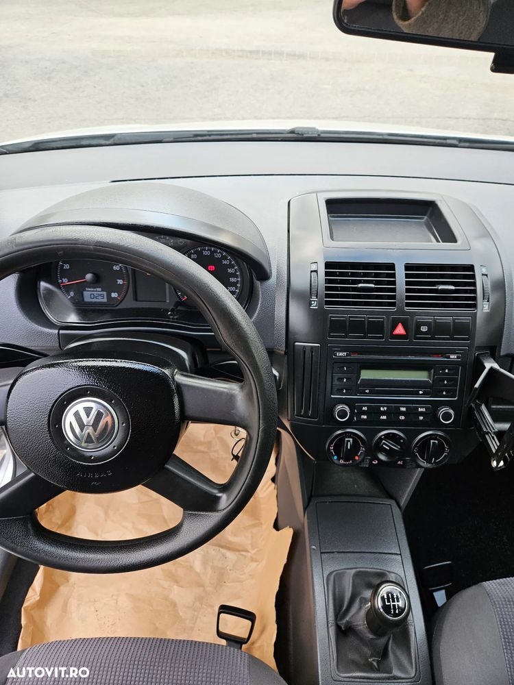 Volkswagen Polo 1.4 16V - 8