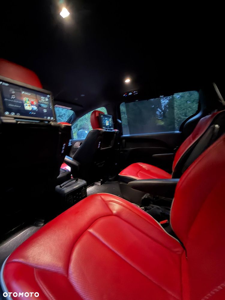 Chrysler Pacifica - 13