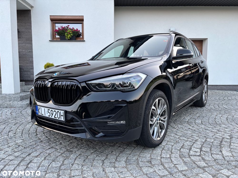 BMW X1 sDrive18d Sport Line - 1