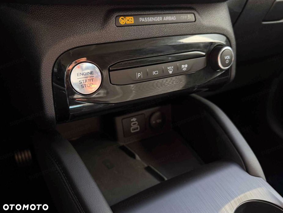 Ford Kuga - 11