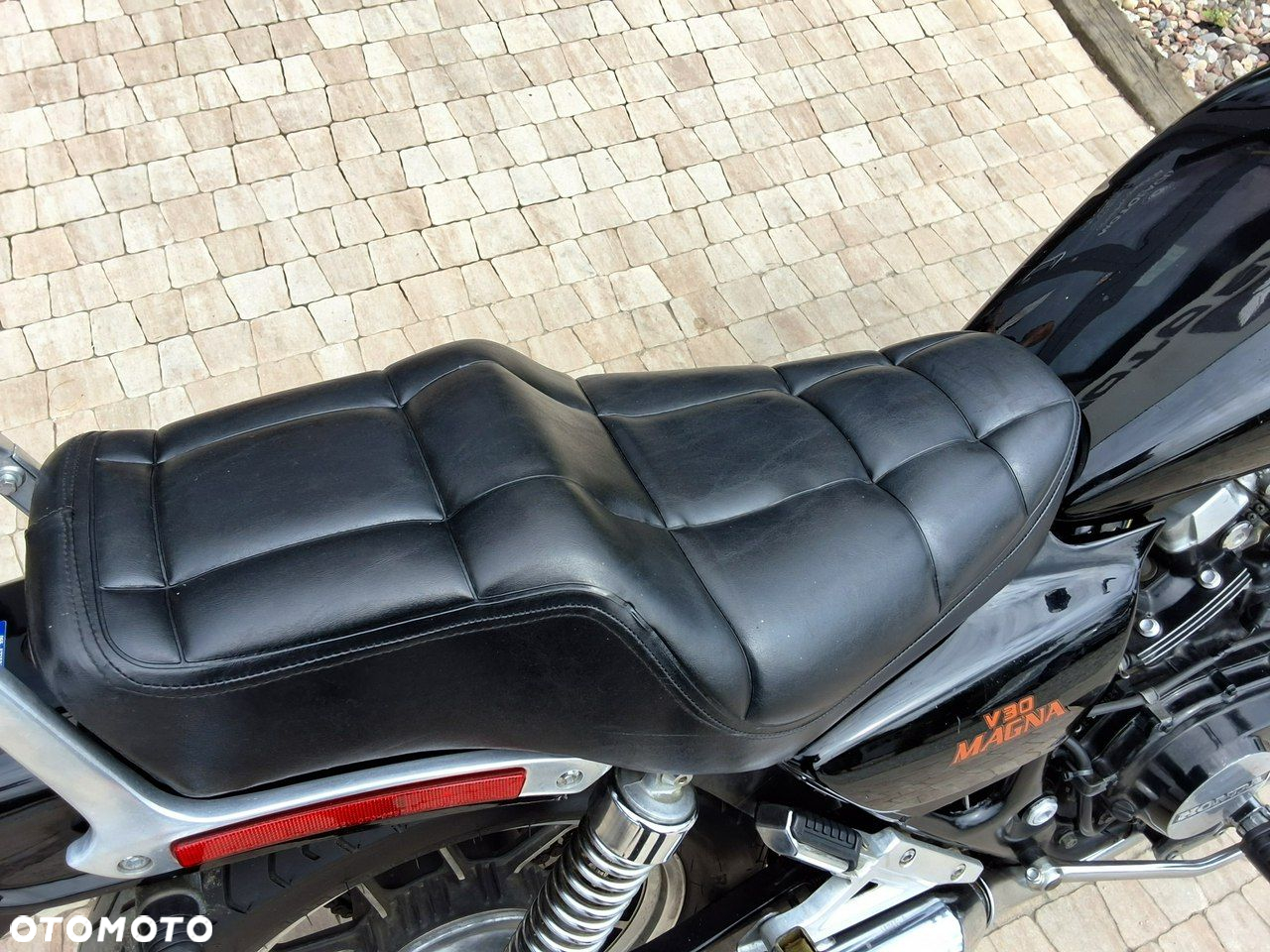 Honda VF - 9