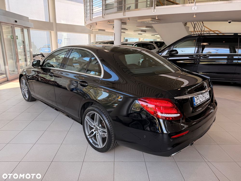 Mercedes-Benz Klasa E 220 d 4-Matic 9G-TRONIC - 4