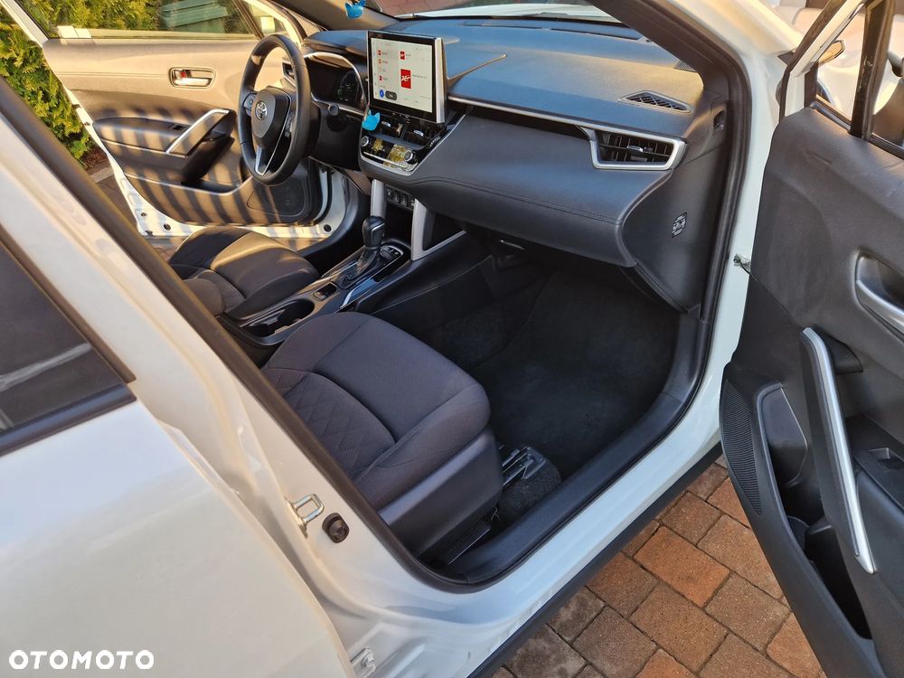 Toyota Corolla Cross 2.0 Hybrid Style - 26