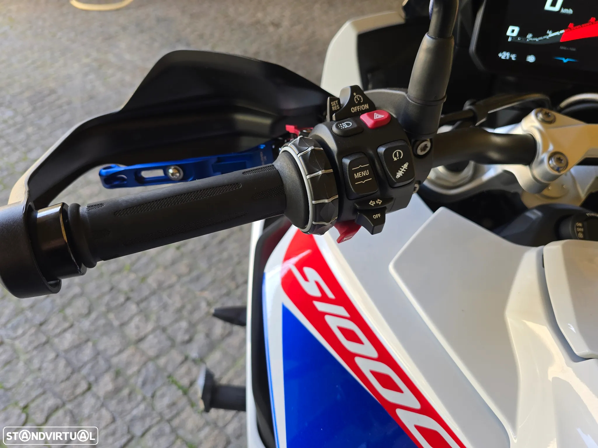 BMW S 1000 XR Versão M - 6