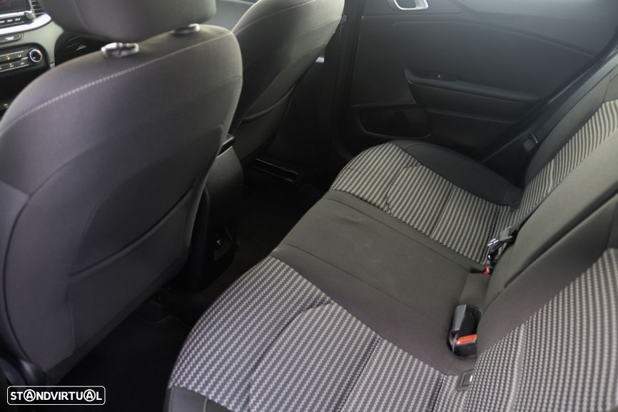 Kia XCeed 1.0 T-GDI Dynamic - 24