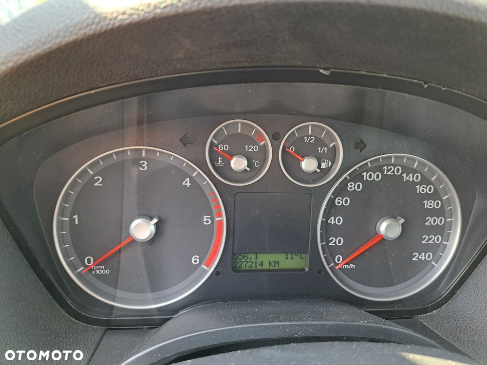 Ford Focus C-Max 1.8 TDCi Ghia - 6