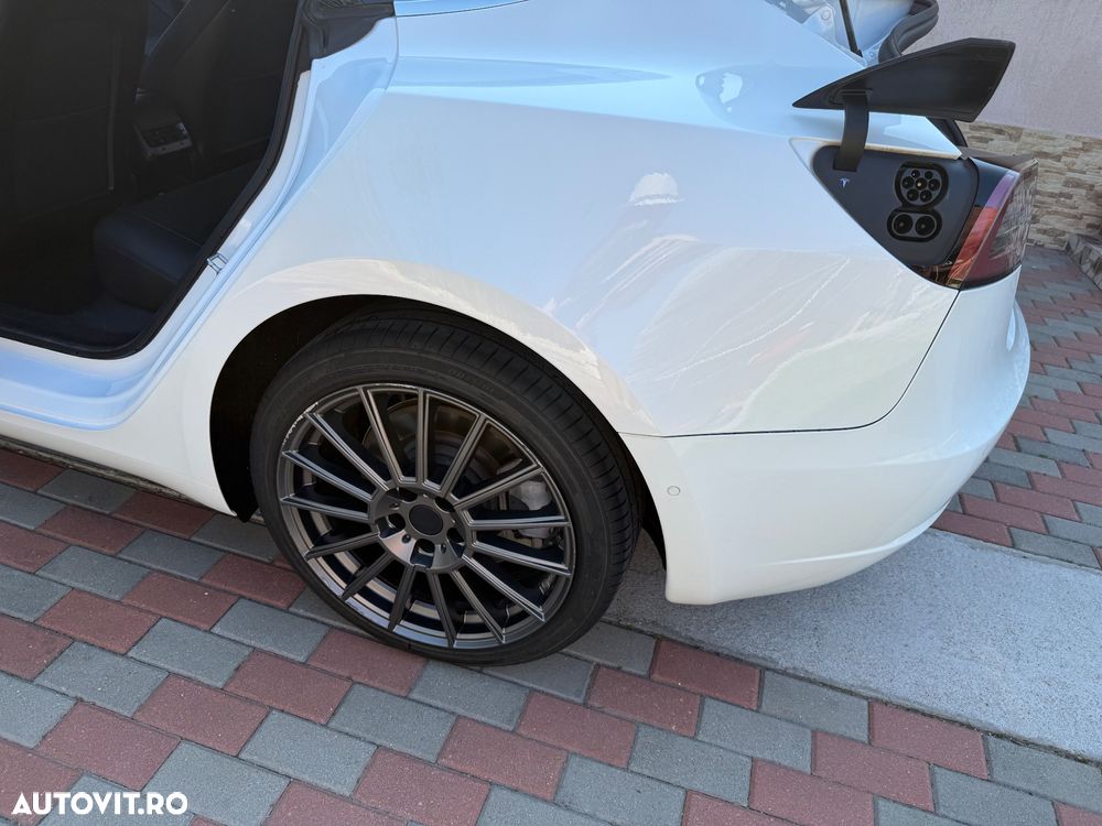 Tesla Model 3 Langstreckenbatterie Allradantrieb Dual Motor - 10