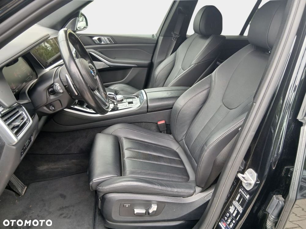 BMW X5 xDrive40d mHEV - 16