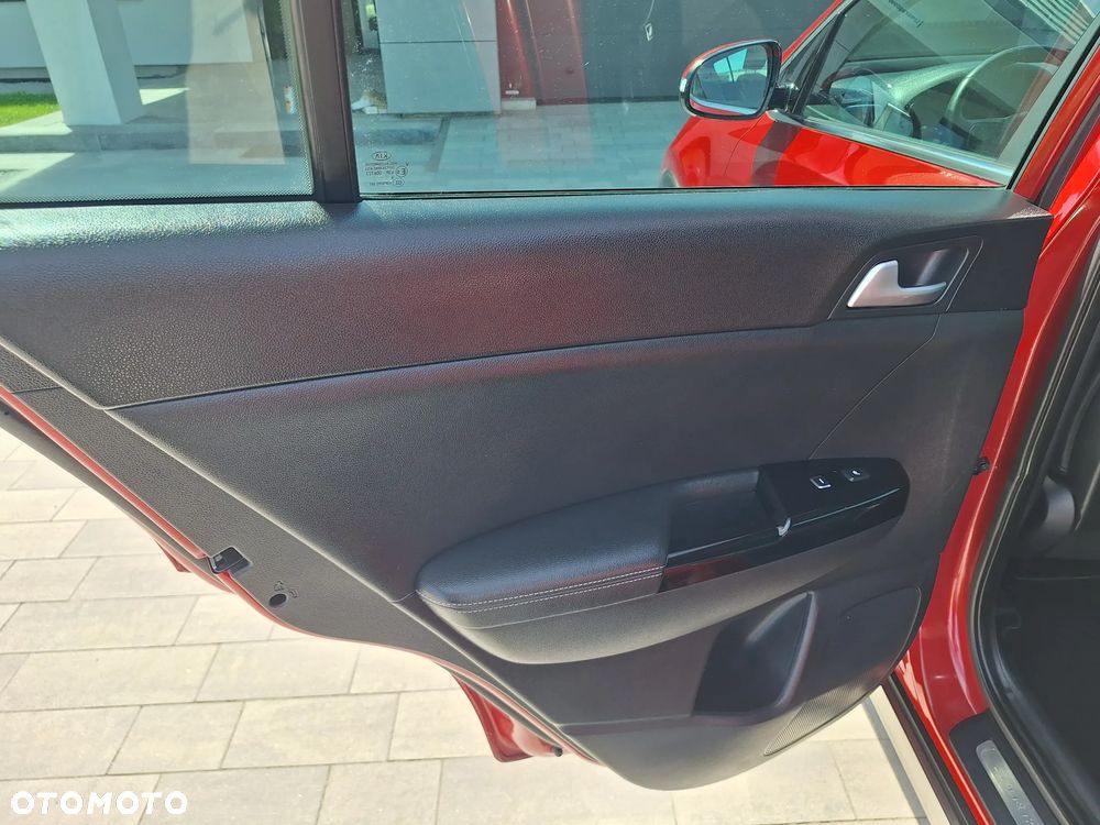 Kia Sportage 1.6 T-GDI AWD DCT GT LINE - 23