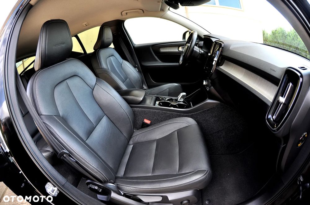 Volvo XC 40 D3 SCR AWD Inscription - 27