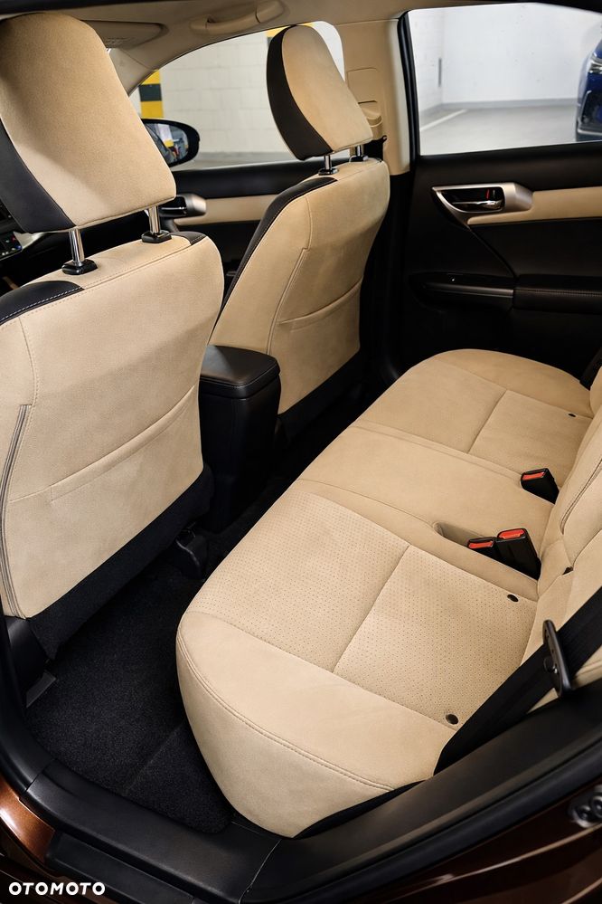 Lexus CT 200h Elegance EU6 - 14