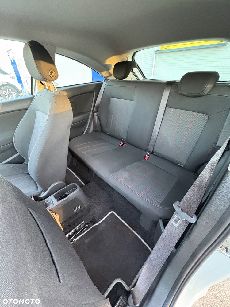 Opel Corsa 1.4 16V Color Edition - 14