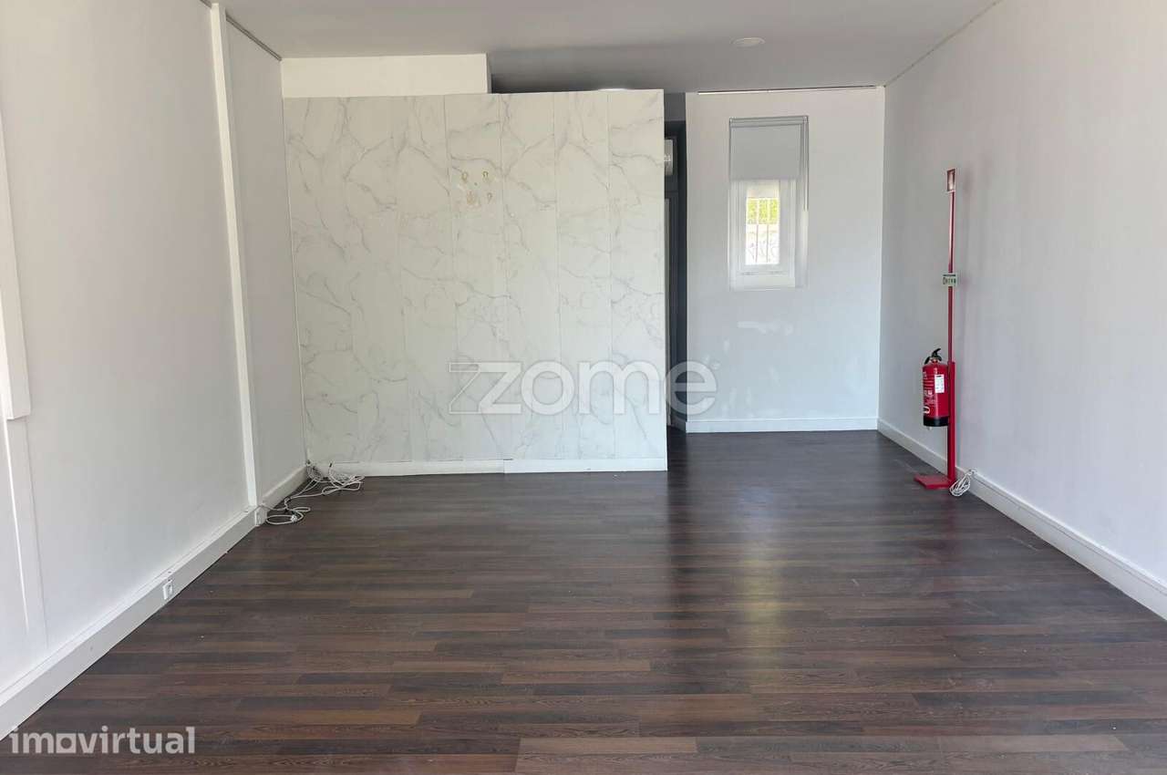 Loja para arrendar Centro do Estoril - Grande imagem: 4/45