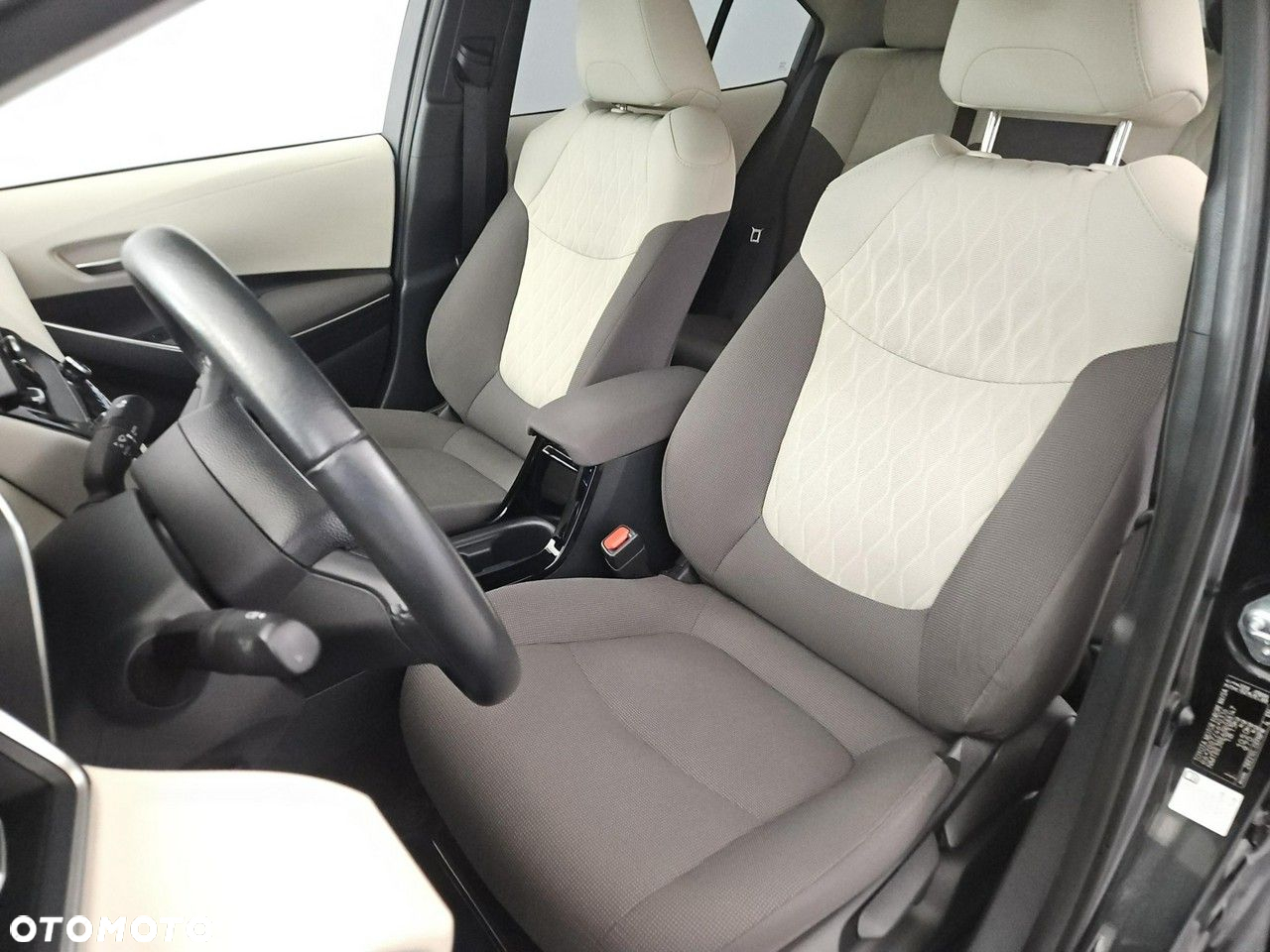 Toyota Corolla 1.6 Comfort - 11