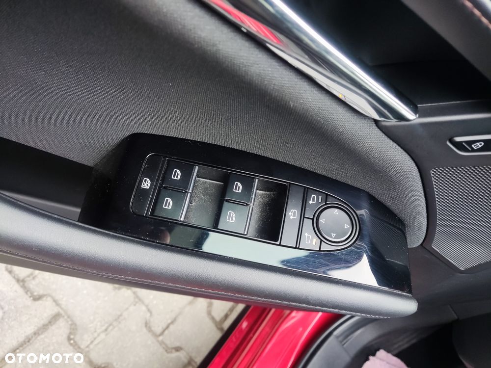 Mazda 3 e-SKYACTIV-G 122 M HYBRID EXCLUSIVE-LINE - 13