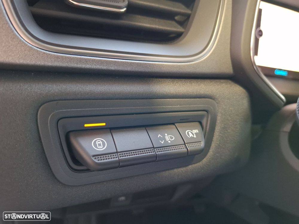 Renault Captur 1.0 TCe Techno Bi-Fuel - 22