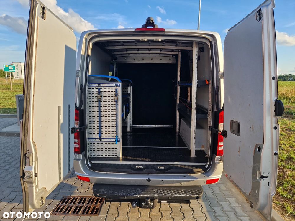 Mercedes-Benz Sprinter - 14