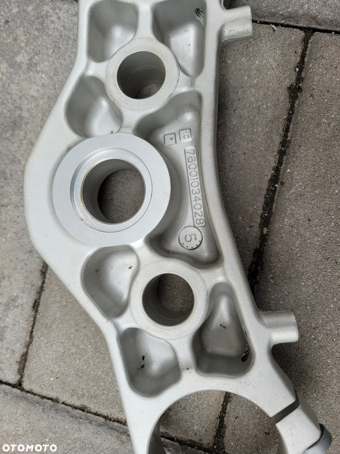 Półka dolna, półka górna KTM Duke 690 - 18