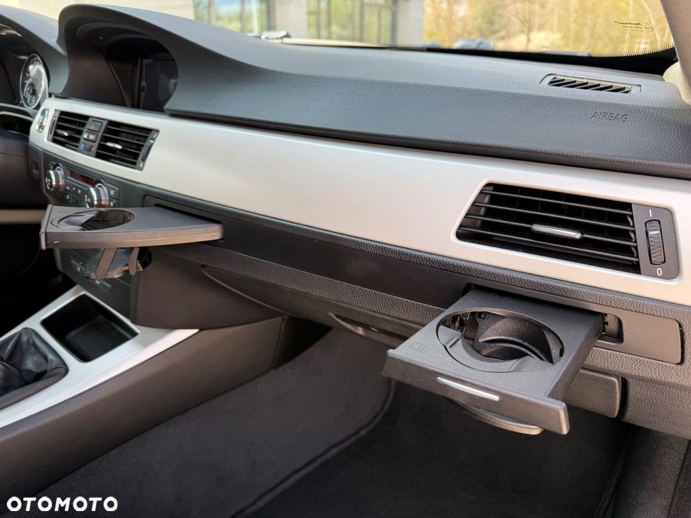 BMW Seria 3 320d - 21