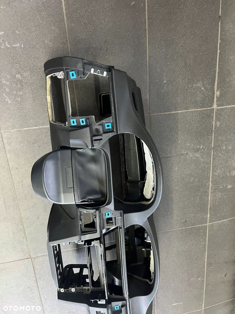 BMW E90 KONSOLA NAWIGACJA CUPHOLDER - 2