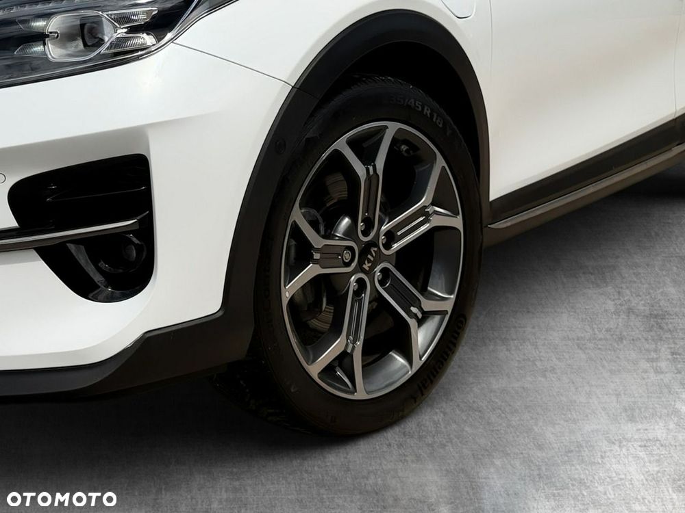 Kia XCeed - 10