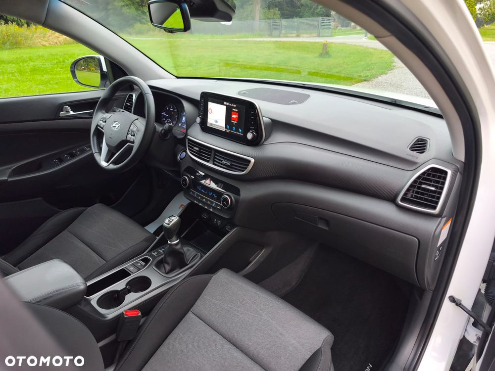 Hyundai Tucson 1.7 CRDI BlueDrive Style 2WD - 35