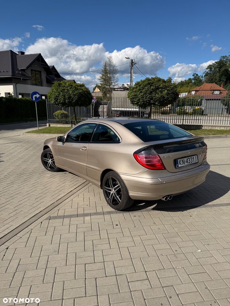 Mercedes-Benz Klasa C 200 Kompressor Automatik - 6