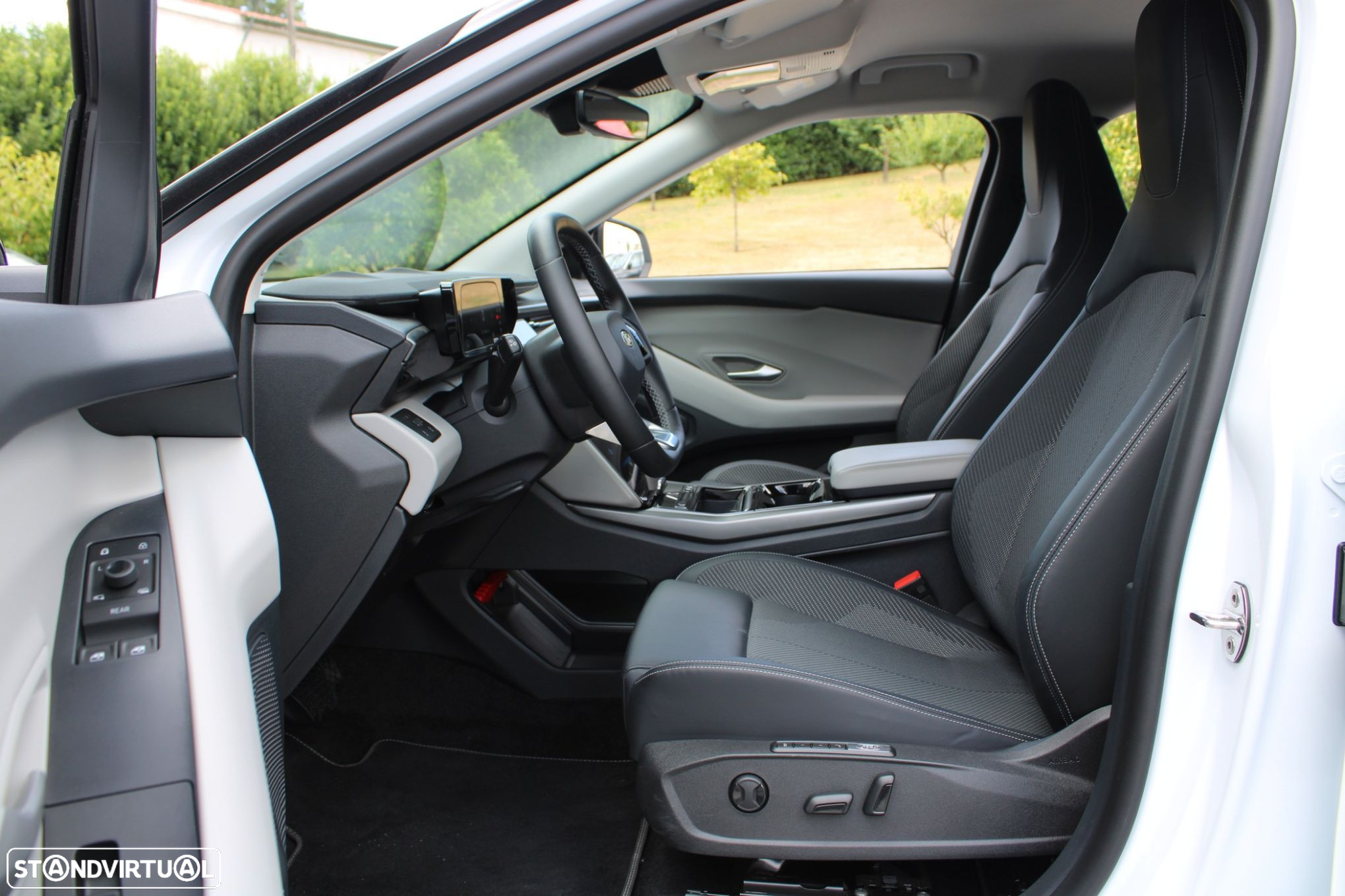 Ford Explorer 77 kWh Premium - 5