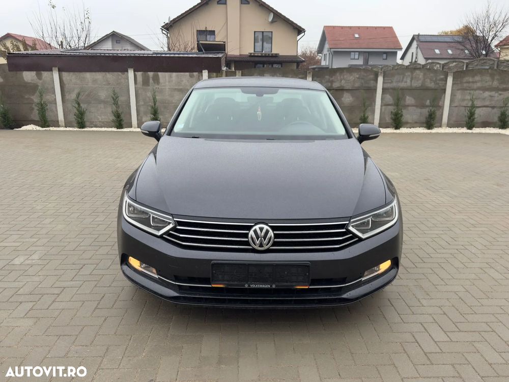 Volkswagen Passat - 18