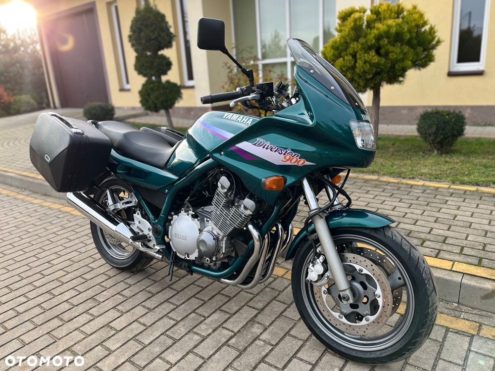 Yamaha XJ - 22