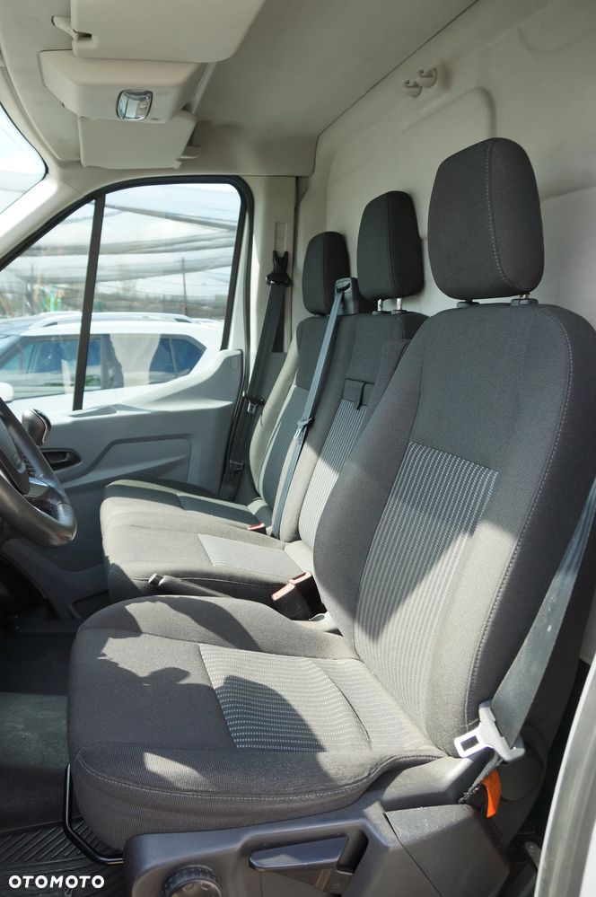 Ford Transit - 22